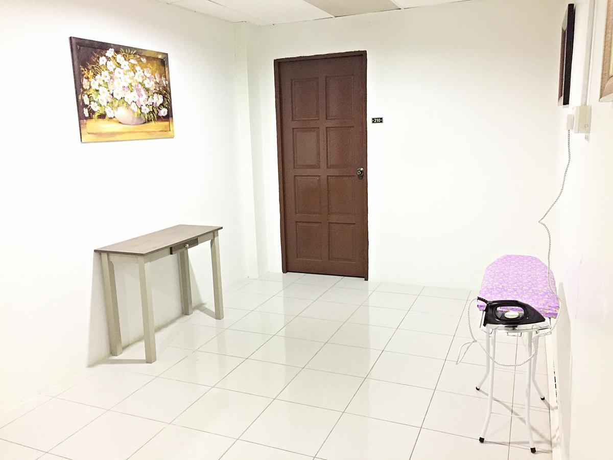 Milvus Hotel Kuah Exterior photo