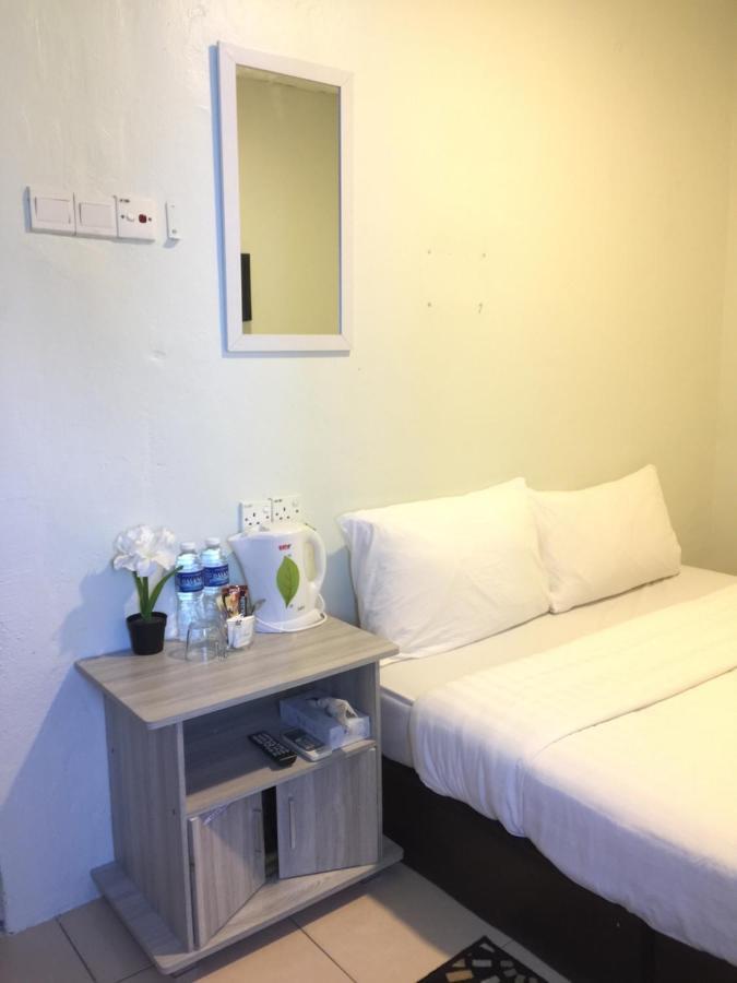 Milvus Hotel Kuah Exterior photo